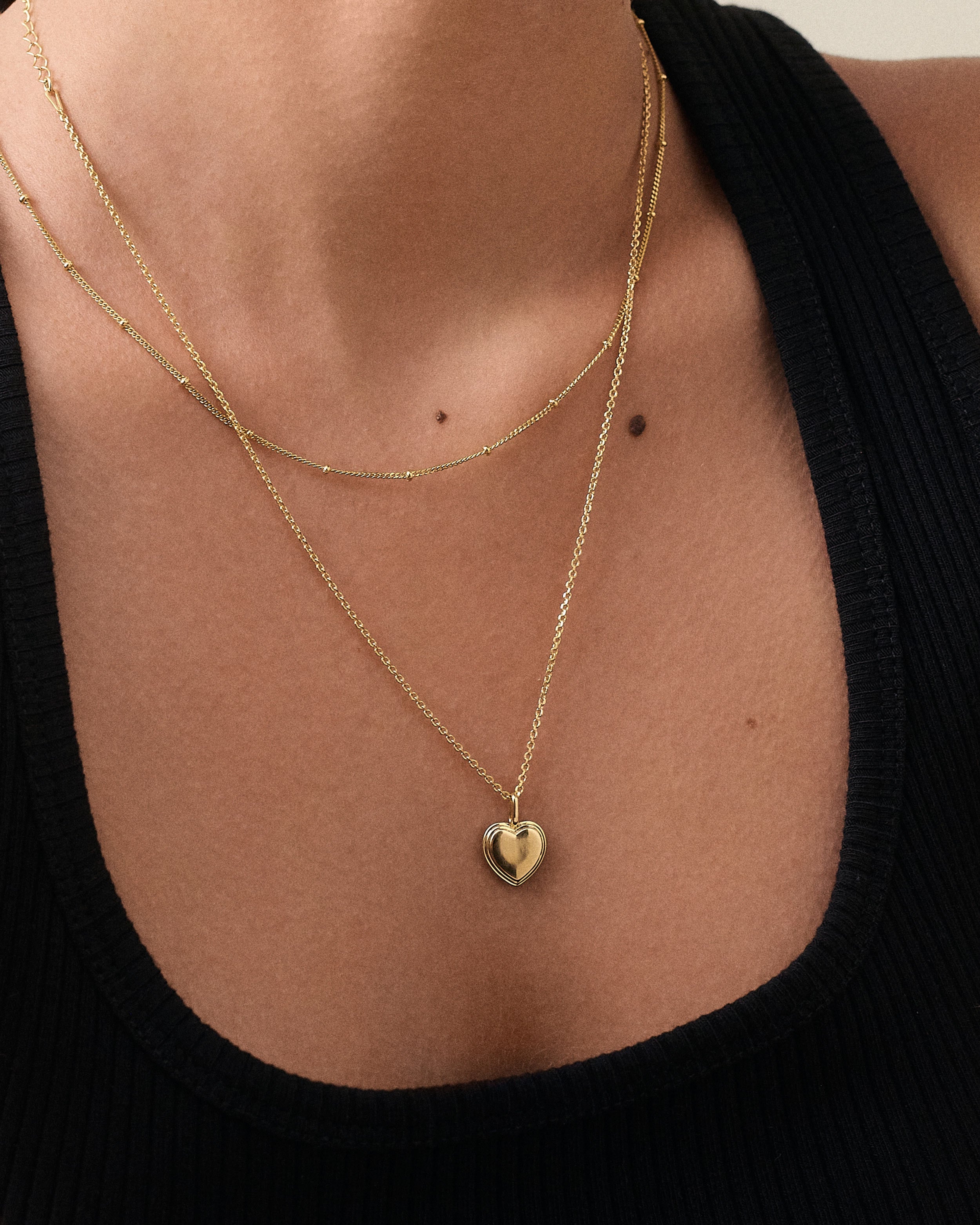 Colar Coração - Ouro 18K em uso | SILLENE