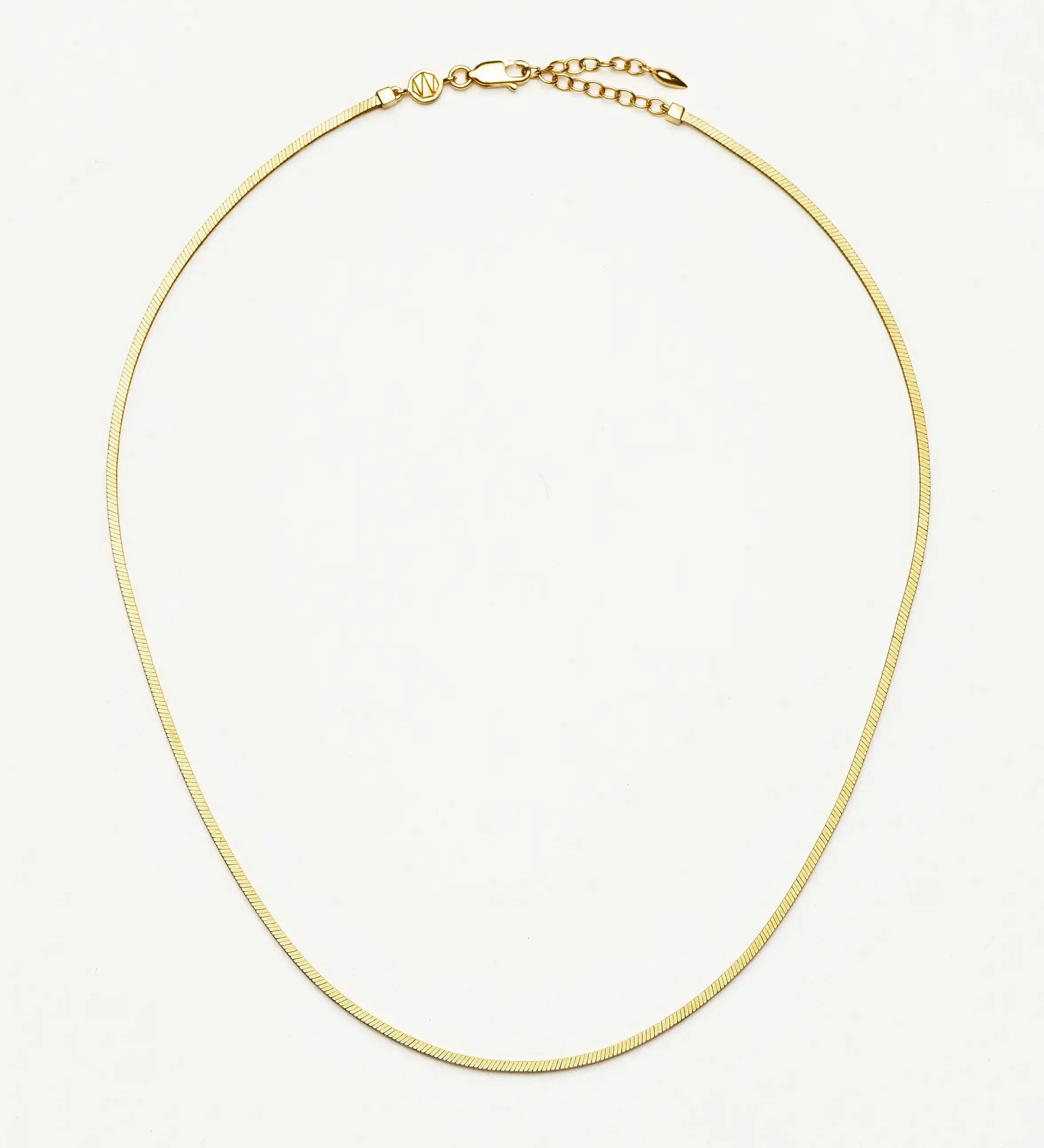 Colar Corrente Cobra Quadrada Curta - Ouro 18K | SILLENE