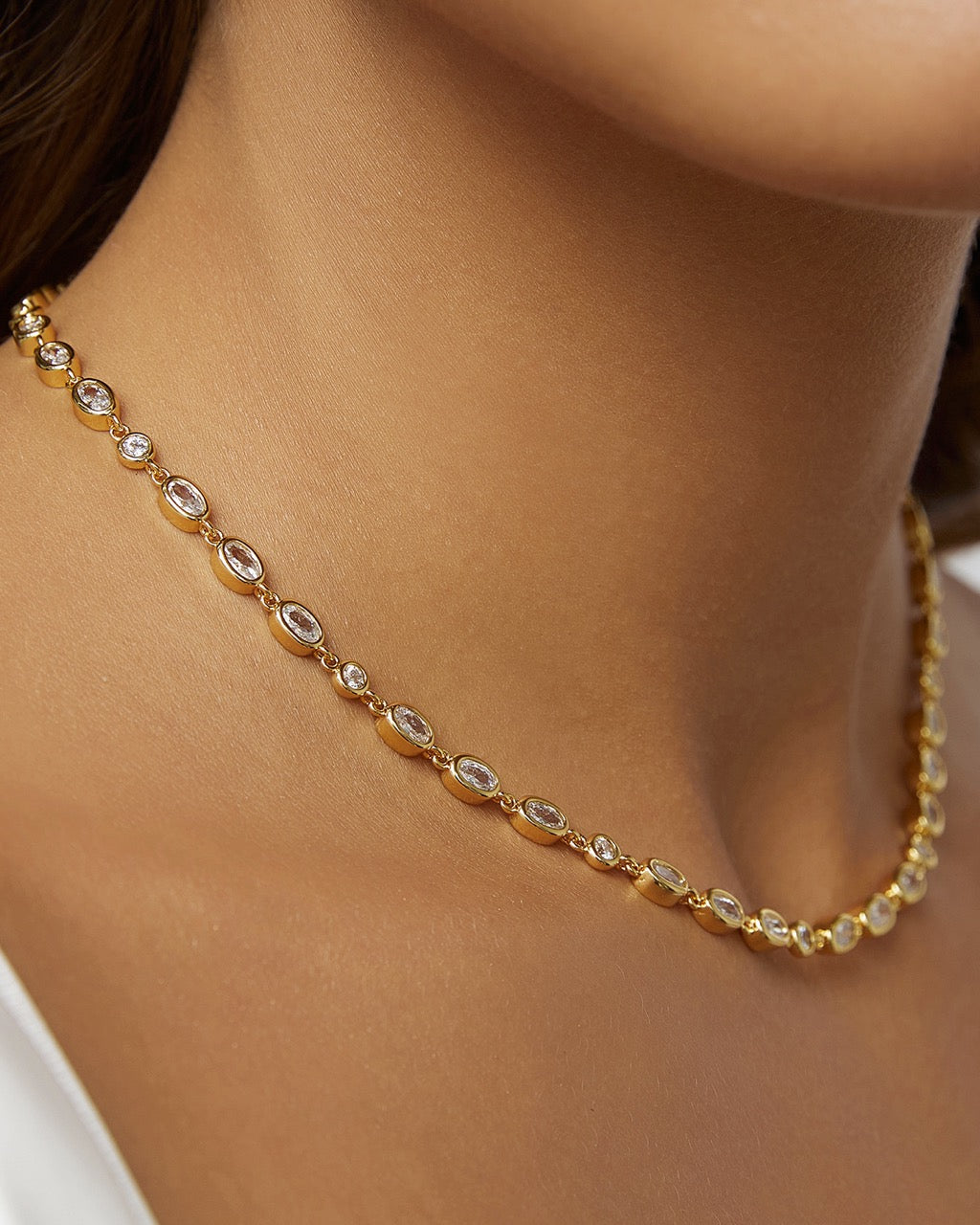 Colar Isadora Cristal - Ouro 18K | SILLENE