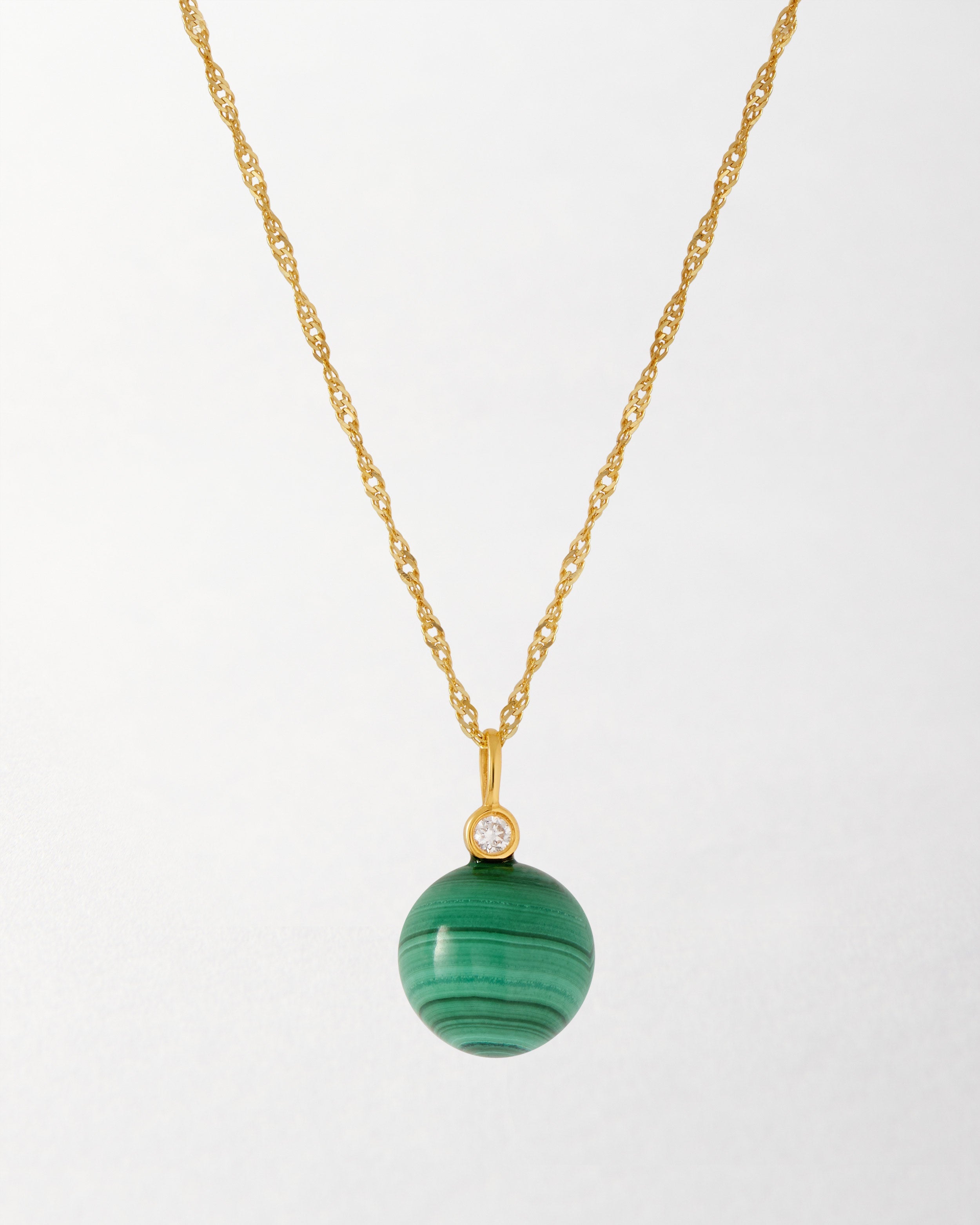 Colar Malaquita Esfera - Ouro 18K | SILLENE