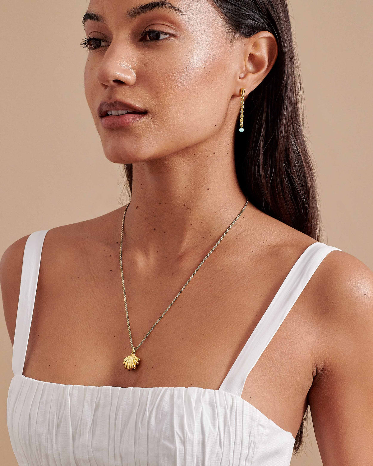 Colar Medalhão Concha Laguna - Ouro 18K | SILLENE