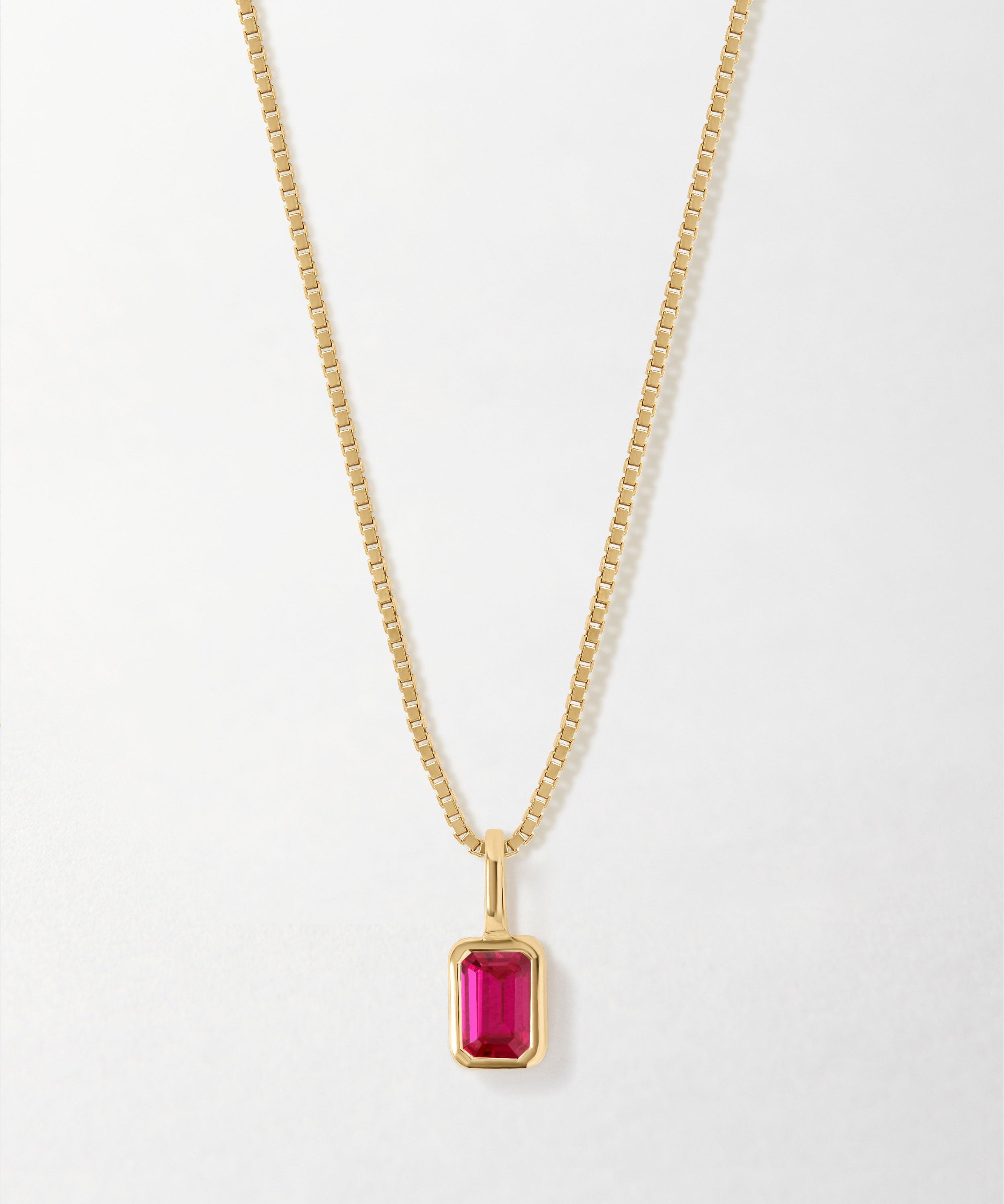 Colar Mini Oitavado Pedra do Mês - Julho (Rubi) - Ouro 18K | SILLENE