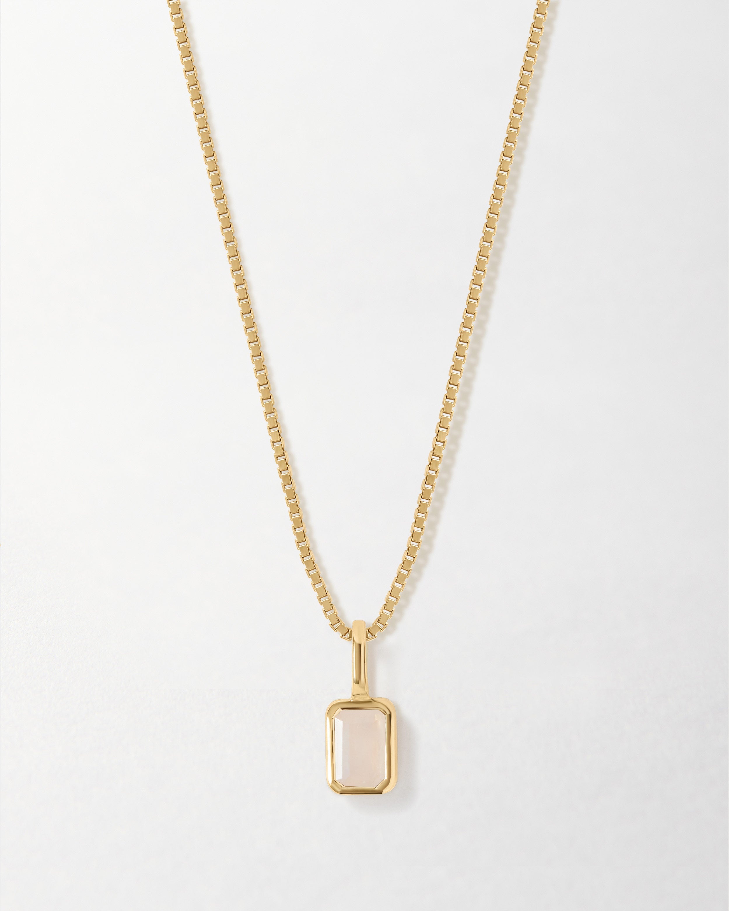 Colar Mini Oitavado Pedra do Mês - Junho (Pedra-da-Lua) - Ouro 18K | SILLENE