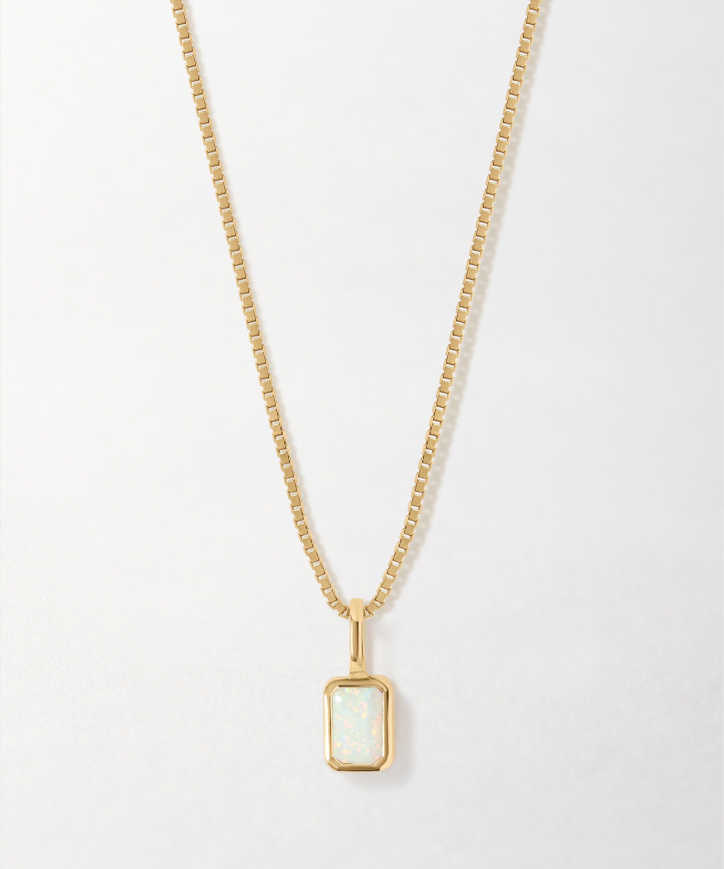 Colar Mini Oitavado Pedra do Mês - Outubro (Opala) - Ouro 18K | SILLENE