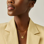 Colar Pingente Arco Cristal - Ouro 18K | SILLENE - detalhe