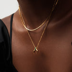 Colar Pingente Chifre Malaquita - Ouro 18K | SILLENE - detalhe