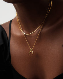Colar Pingente Chifre Malaquita - Ouro 18K | SILLENE - detalhe