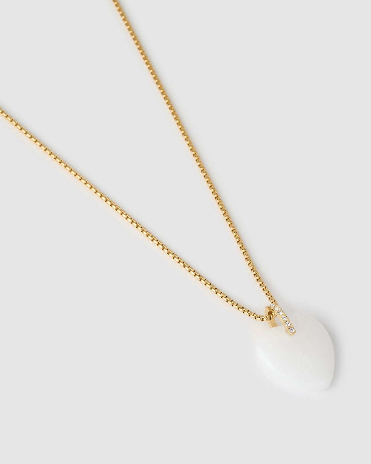 Colar Pingente Coração Daliah Ágata Branca - Ouro 18K | SILLENE