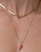 Colar Pingente Cornicello Vermelho - Ouro 18K | SILLENE