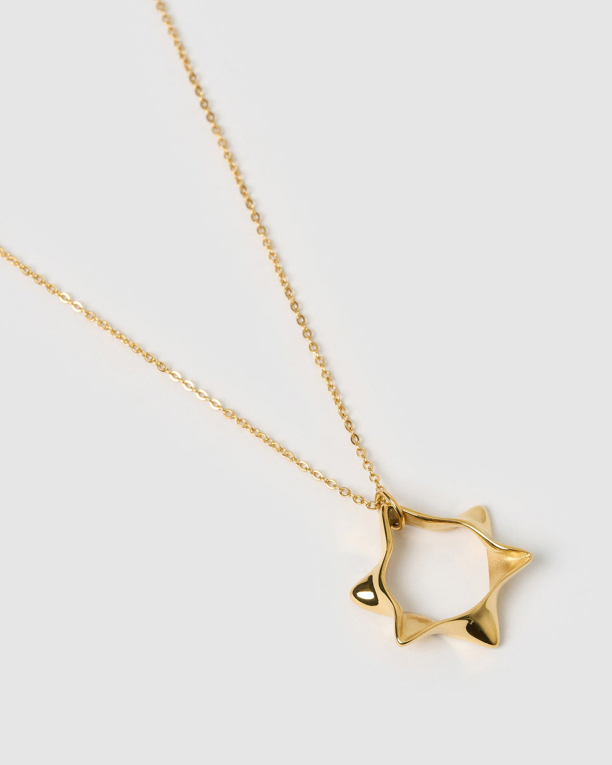 Colar Pingente Estrela de Davi Retrô - Ouro 18K | SILLENE