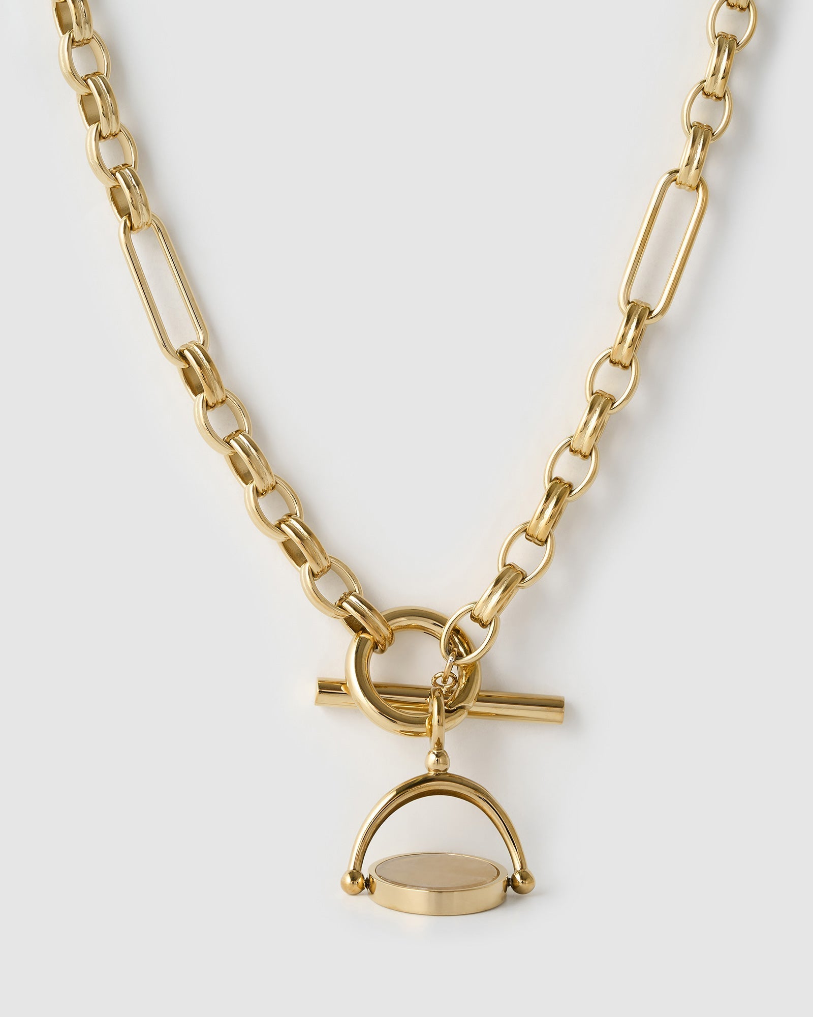 Colar Pingente Giratório Delilah - Quartzo Rosa - Ouro 18K | SILLENE - detalhe