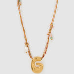 Colar Pingente Letra Bolha Rosa - Ouro 18K | SILLENE - G