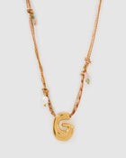Colar Pingente Letra Bolha Rosa - Ouro 18K | SILLENE - G