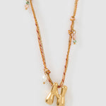 Colar Pingente Letra Bolha Rosa - Ouro 18K | SILLENE - N