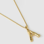 Colar Pingente Letra Luxe Grande - Ouro 18K | SILLENE - A
