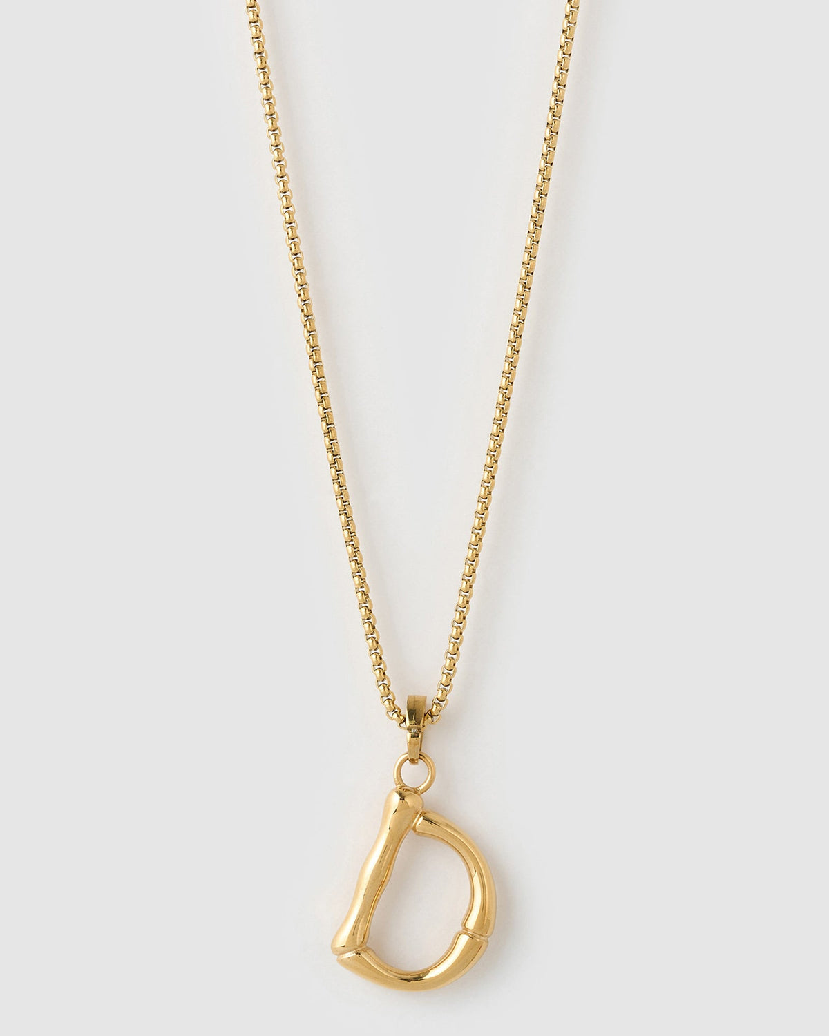 Colar Pingente Letra Luxe Grande - Ouro 18K | SILLENE - D