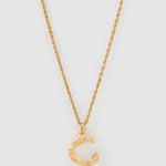 Colar Pingente Letra Luxe Pequeno - Ouro 18K | SILLENE - C