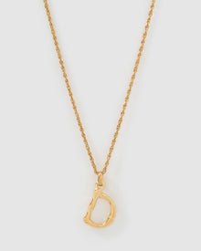 Colar Pingente Letra Luxe Pequeno - Ouro 18K | SILLENE - D