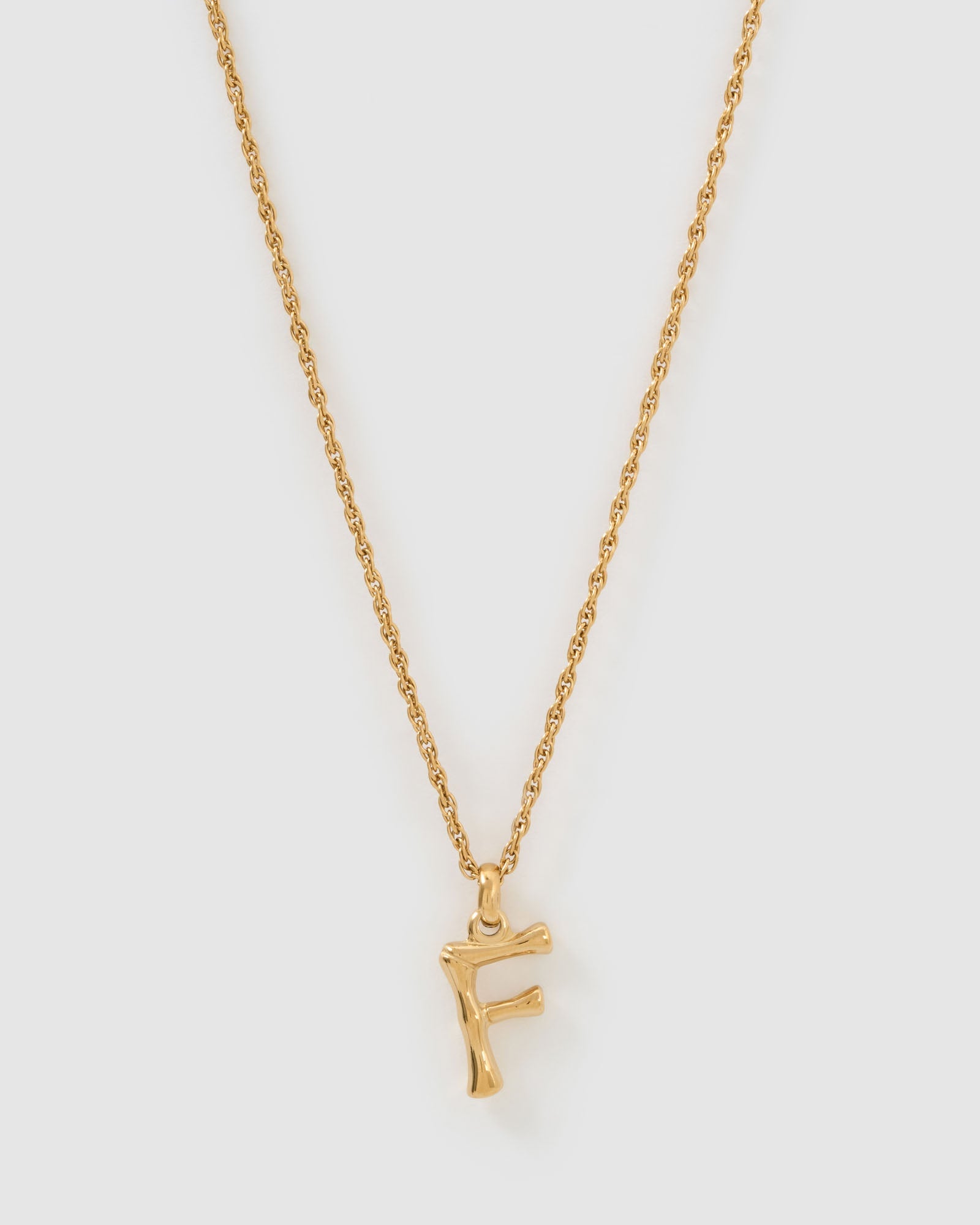 Colar Pingente Letra Luxe Pequeno - Ouro 18K | SILLENE - F