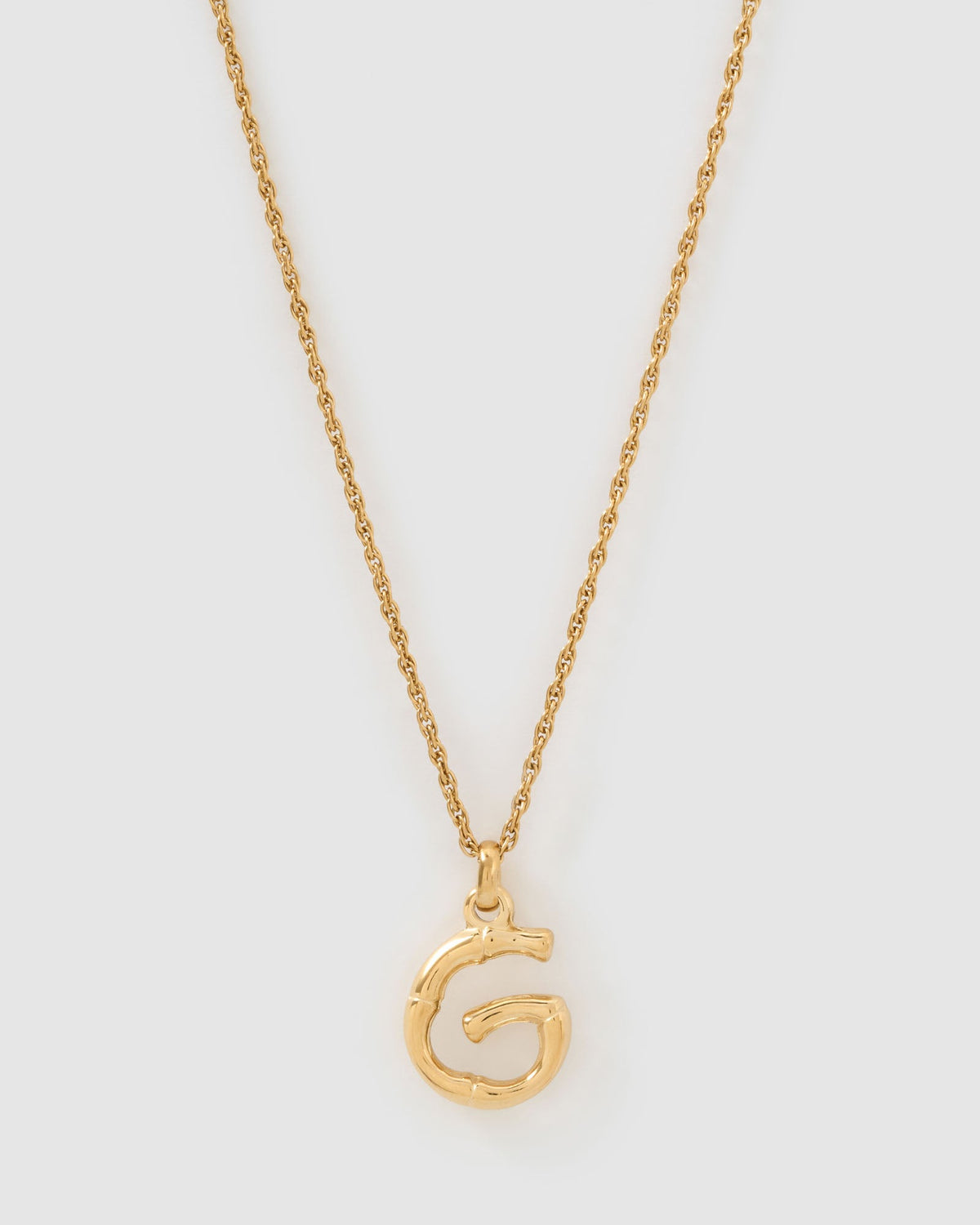 Colar Pingente Letra Luxe Pequeno - Ouro 18K | SILLENE - G