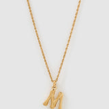 Colar Pingente Letra Luxe Pequeno - Ouro 18K | SILLENE - M