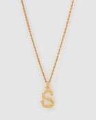 Colar Pingente Letra Luxe Pequeno - Ouro 18K | SILLENE - S