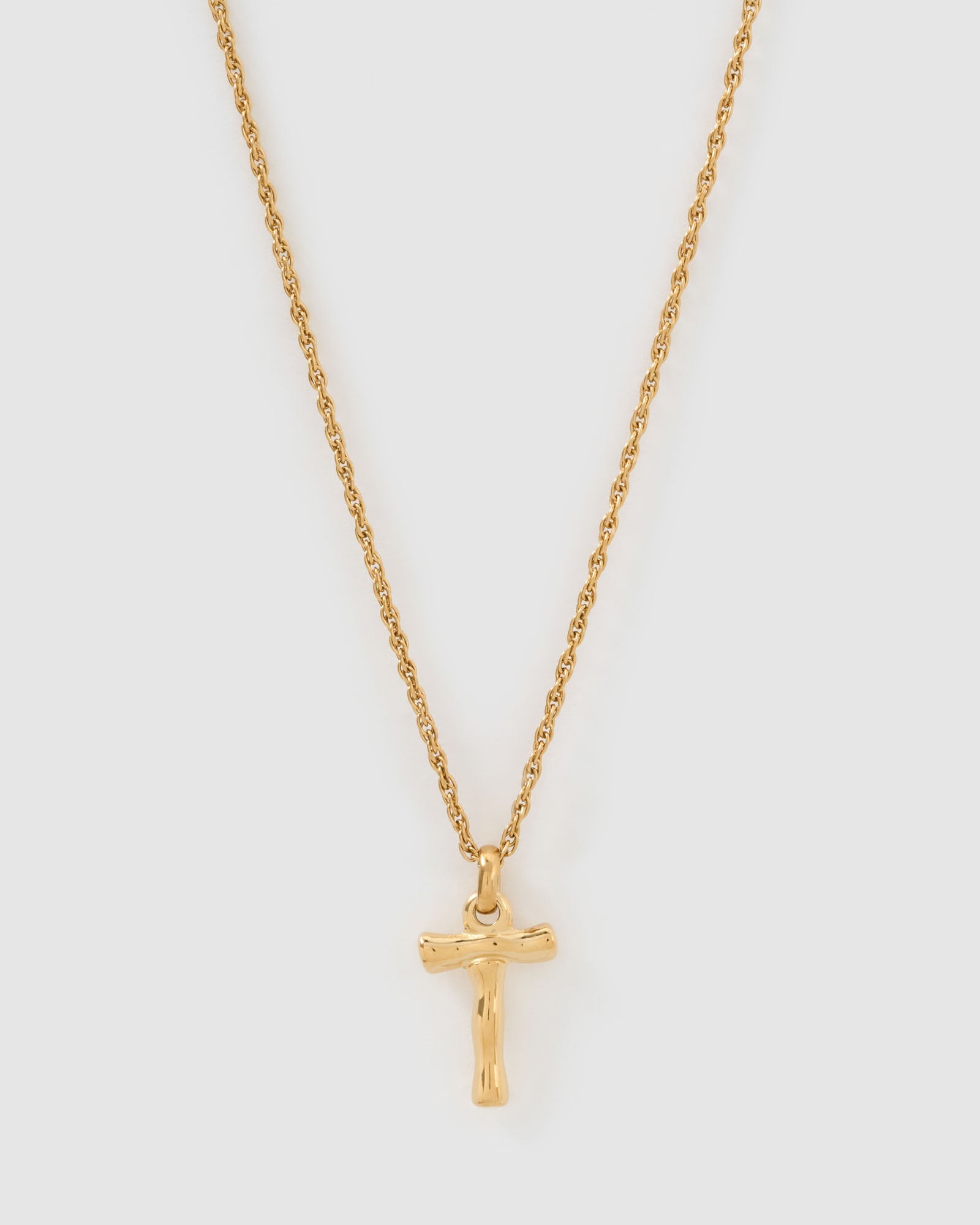 Colar Pingente Letra Luxe Pequeno - Ouro 18K | SILLENE - T