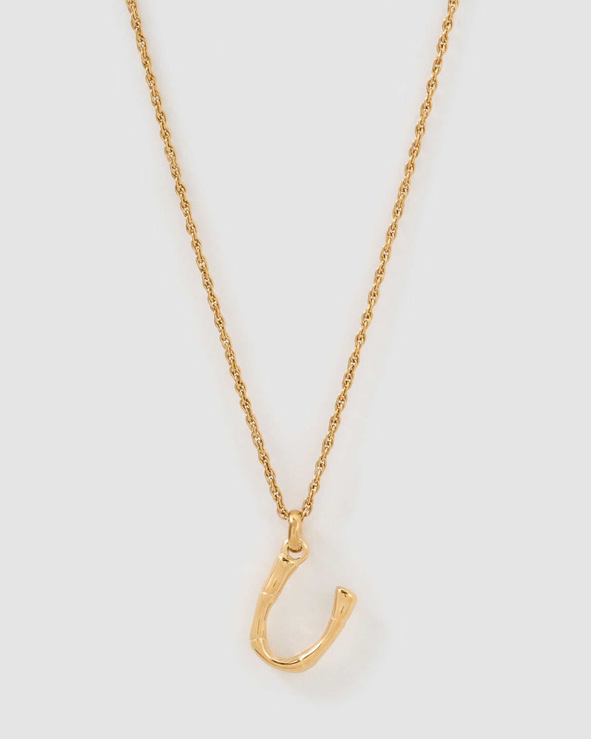 Colar Pingente Letra Luxe Pequeno - Ouro 18K | SILLENE - U