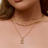 Colar Pingente Letra Luxe Pequeno - Ouro 18K | SILLENE