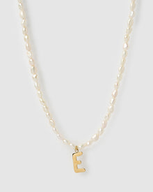 Colar Pingente Letra Pérola - Ouro 18K | SILLENE - E