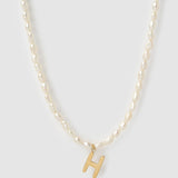 Colar Pingente Letra Pérola - Ouro 18K | SILLENE - H