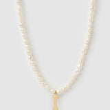 Colar Pingente Letra Pérola - Ouro 18K | SILLENE - I