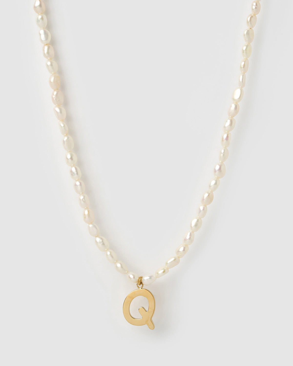 Colar Pingente Letra Pérola - Ouro 18K | SILLENE - Q