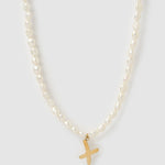 Colar Pingente Letra Pérola - Ouro 18K | SILLENE - X