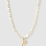 Colar Pingente Letra Pérola - Ouro 18K | SILLENE - Y