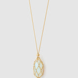 Colar Pingente Lotus Opala - Ouro 18K | SILLENE