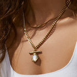 Colar Pingente Madrepérola Rafaella - Ouro 18K | SILLENE