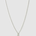 Colar Pingente Mini Inicial - Prata | SILLENE - S