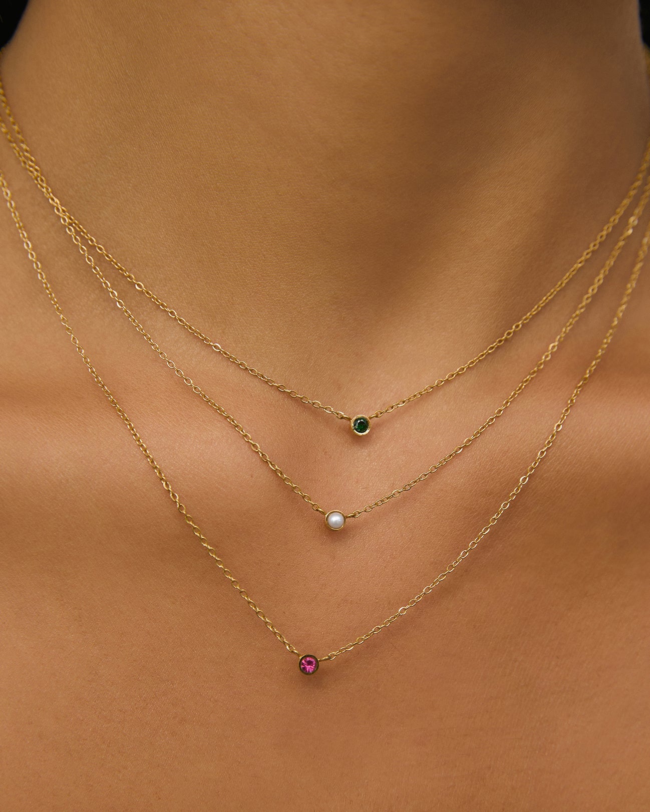 Colar Pingente Mini Pedra do Mês - Ouro 18K | SILLENE