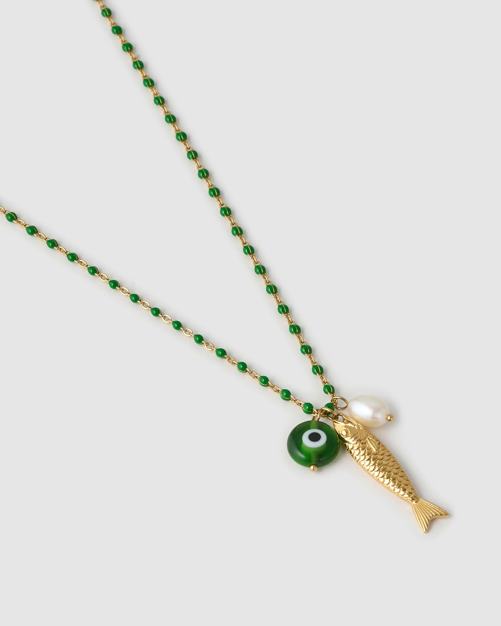 Colar Pingente Peixe da Sorte Kiwi - Ouro 18K | SILLENE