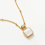Colar Pingente Quadrado Madrepérola - Ouro 18K | SILLENE