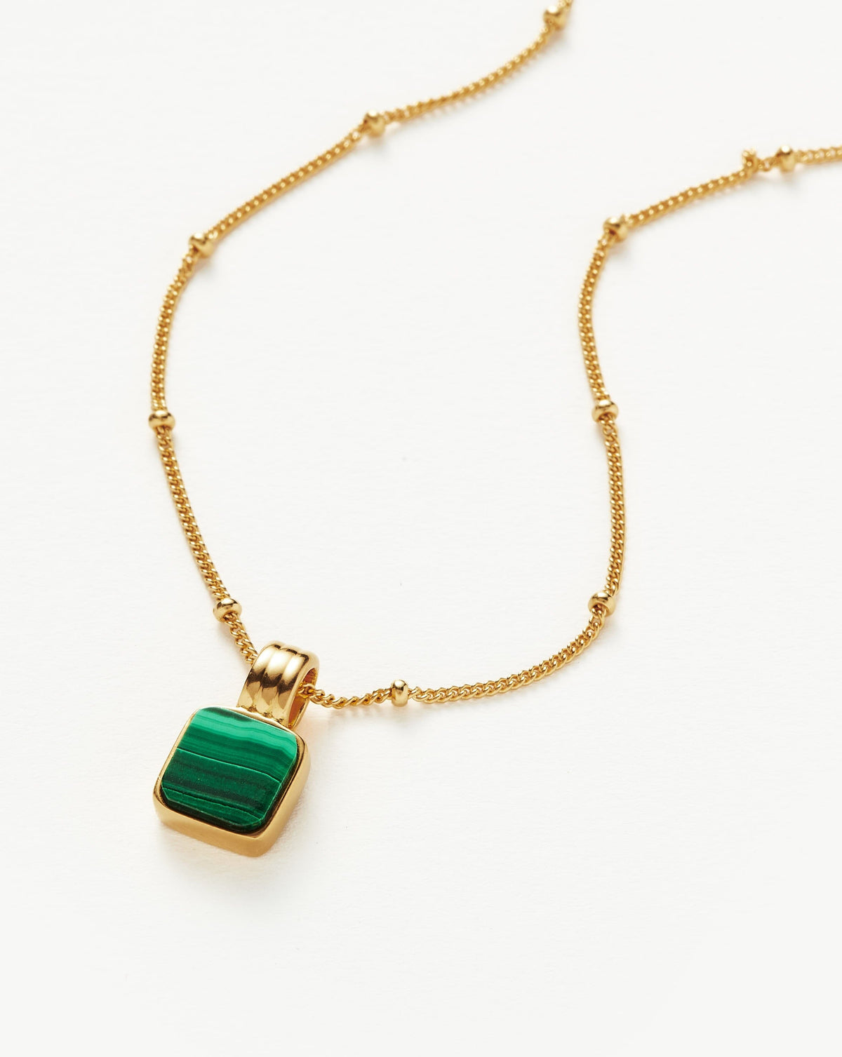 Colar Pingente Quadrado Malaquita - Ouro 18K | SILLENE