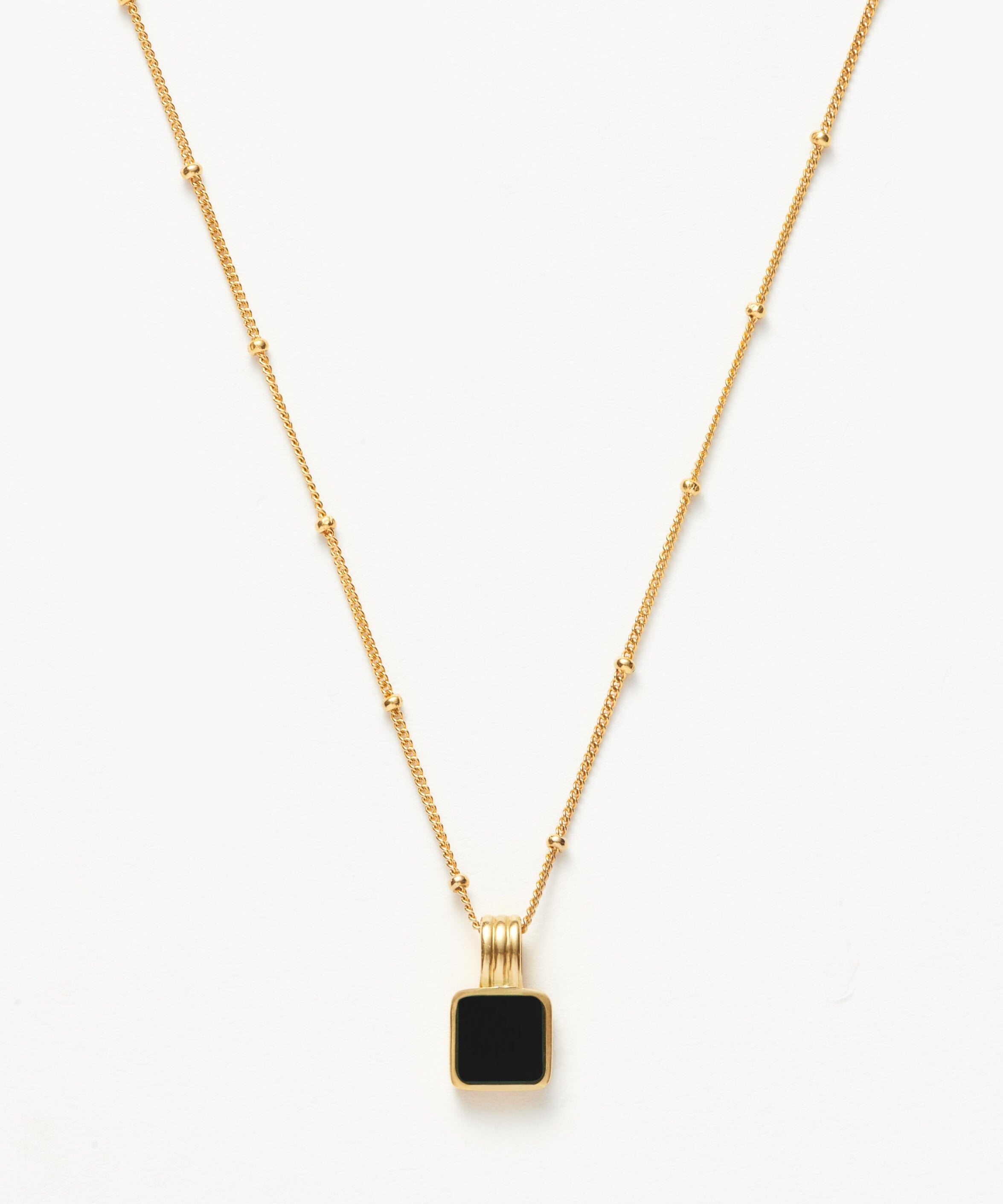 Colar Pingente Quadrado Onix - Ouro 18K | SILLENE