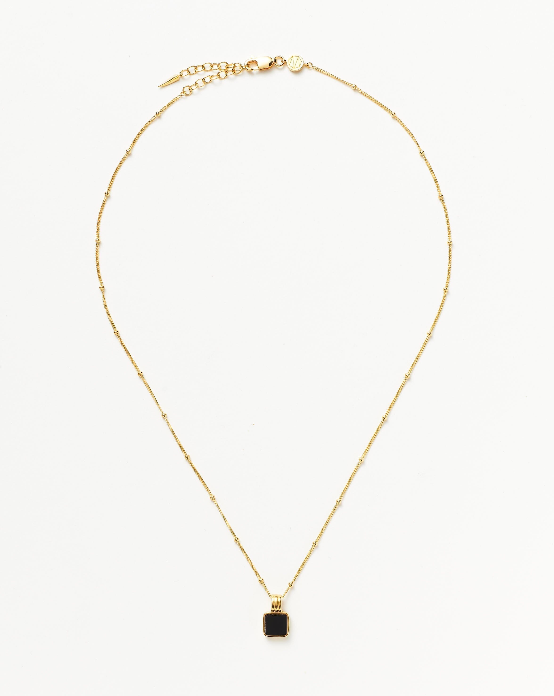 Colar Pingente Quadrado Onix - Ouro 18K | SILLENE