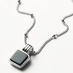 Colar Pingente Quadrado Onix - Prata | SILLENE