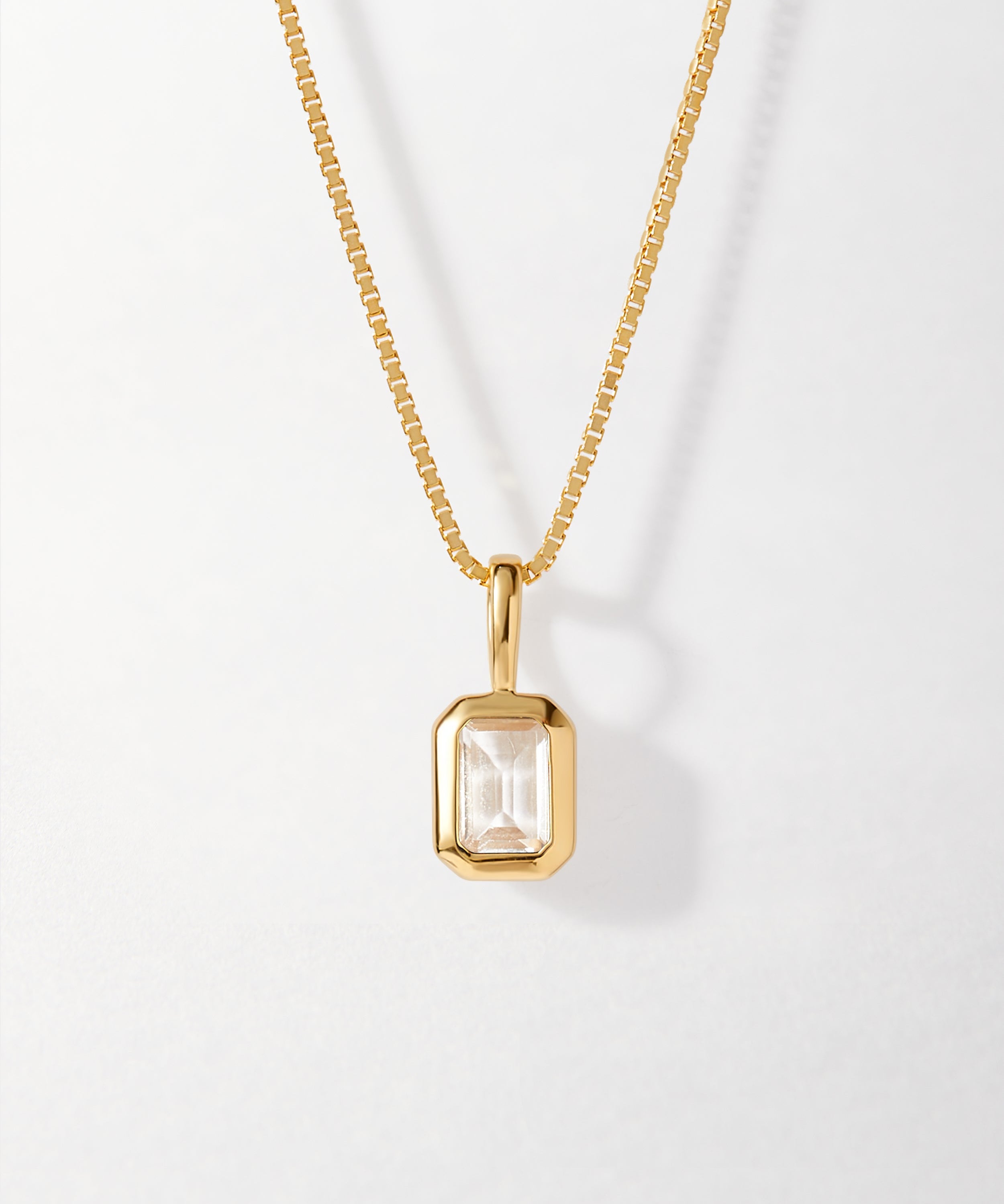 Colar Retângulo Pedra do Mês - Abril (Topázio Branco) - Ouro 18K | SILLENE
