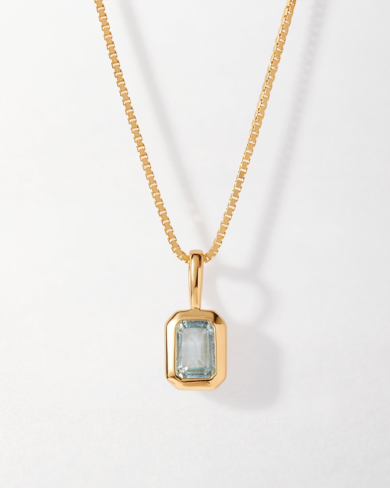 Colar Retângulo Pedra do Mês - Dezembro (Topázio Azul) - Ouro 18K | SILLENE