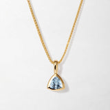 Colar Triângulo Pedra do Mês - Dezembro (Topázio Azul) - Ouro 18K | SILLENE