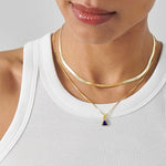 Colar Triângulo Pedra do Mês - Setembro (Safira Azul) - Ouro 18K | SILLENE