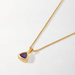Colar Triângulo Pedra do Mês - Setembro (Safira Azul) - Ouro 18K | SILLENE